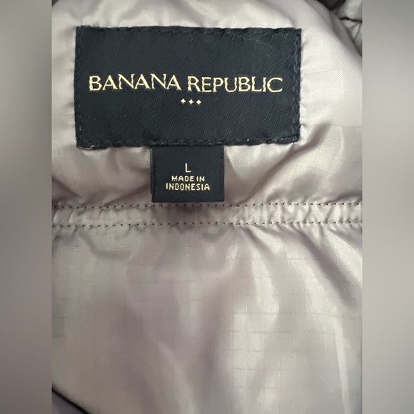 Banana Republic Black Quilted Puffer Vest with Gray Trim L - Picture 3 of 7